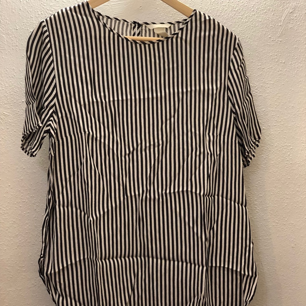 Short sleeve blouse